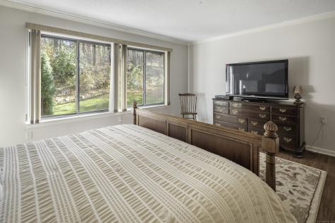 7 Heritage Crest Southbury CT 06488