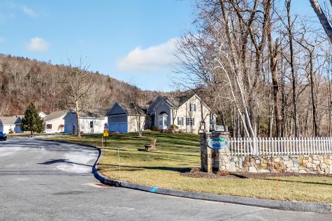 29 Riverbend Drive Oxford CT 06478