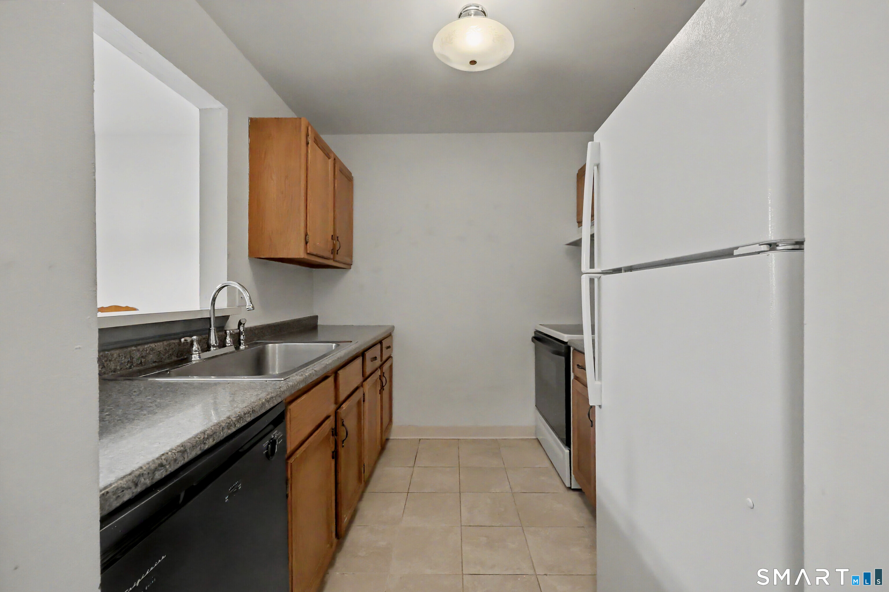 8 Rose Lane Danbury CT 06811