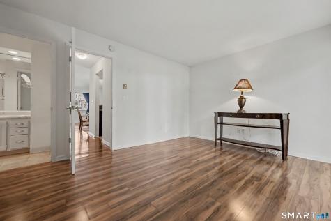 8 Rose Lane Danbury CT 06811
