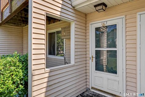 8 Rose Lane Danbury CT 06811