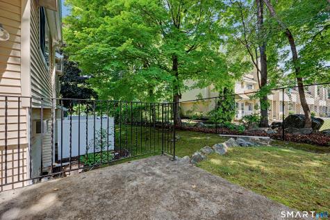 8 Rose Lane Danbury CT 06811