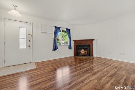 8 Rose Lane Danbury CT 06811