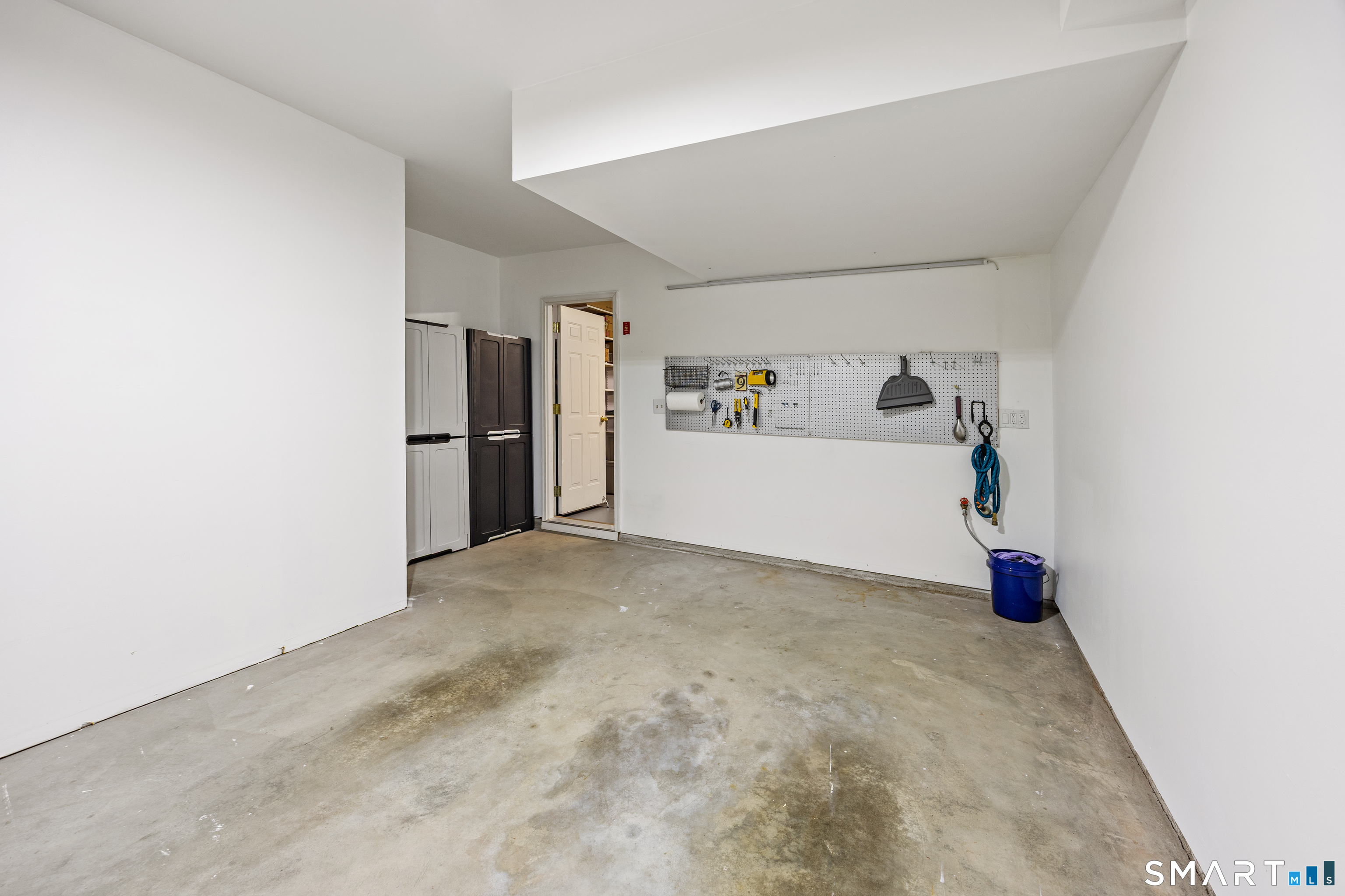 9 Nadia Lane Wallingford CT 06492