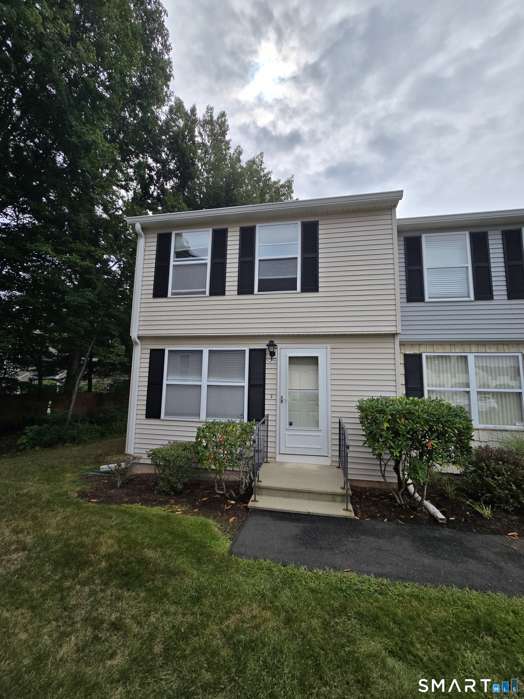 25 Summersweet Drive Glastonbury CT 06033