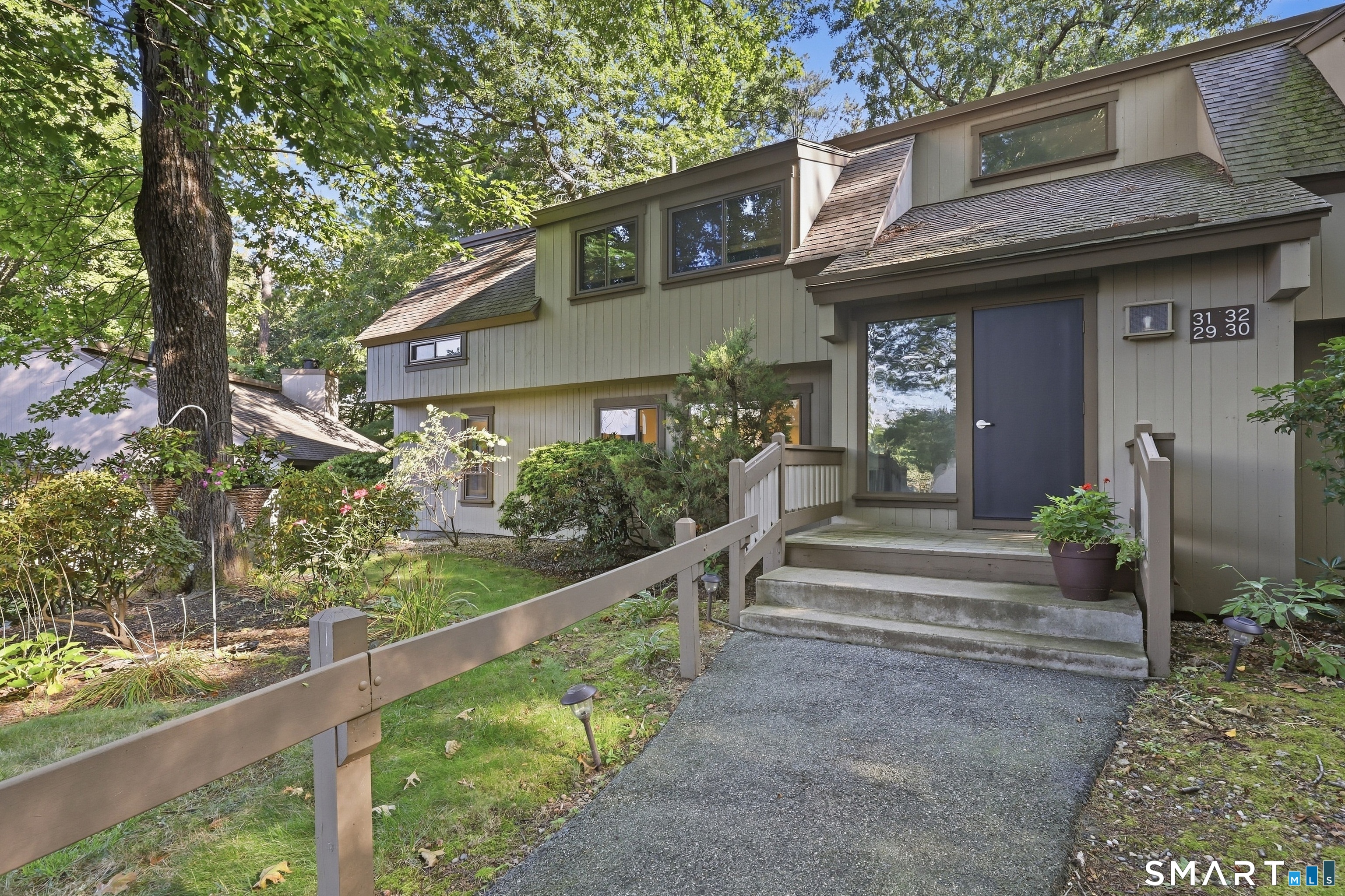 29 Great Meadow Lane Farmington CT 06032