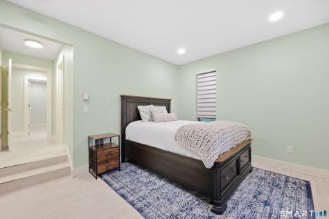 29 Great Meadow Lane Farmington CT 06032