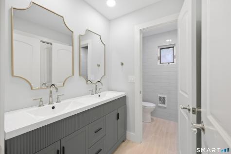 29 Great Meadow Lane Farmington CT 06032