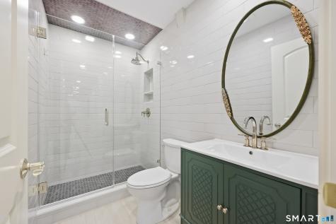 29 Great Meadow Lane Farmington CT 06032