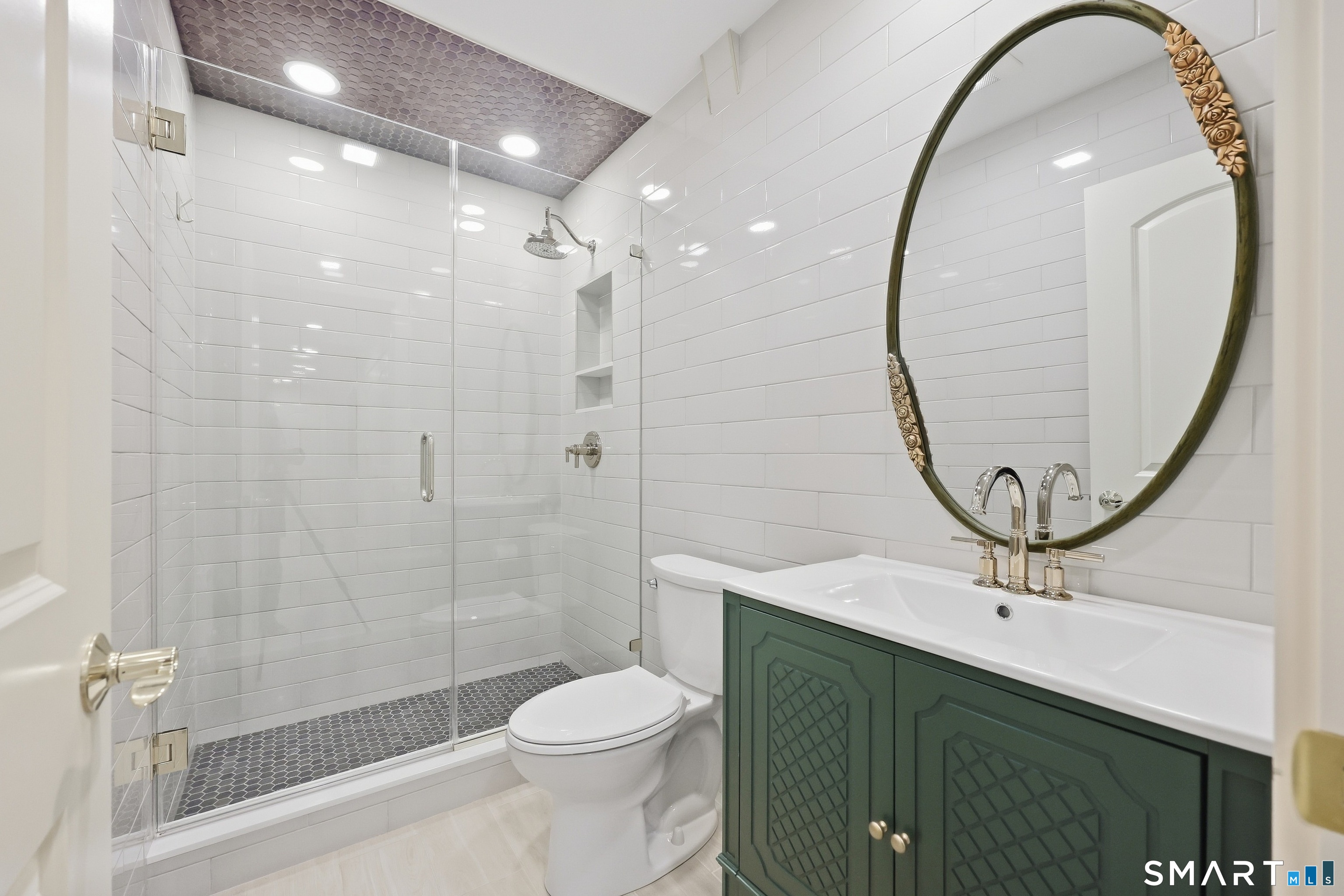 29 Great Meadow Lane Farmington CT 06032