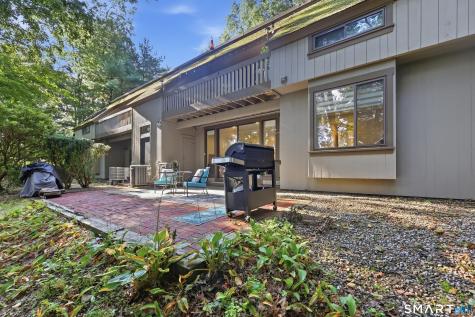 29 Great Meadow Lane Farmington CT 06032