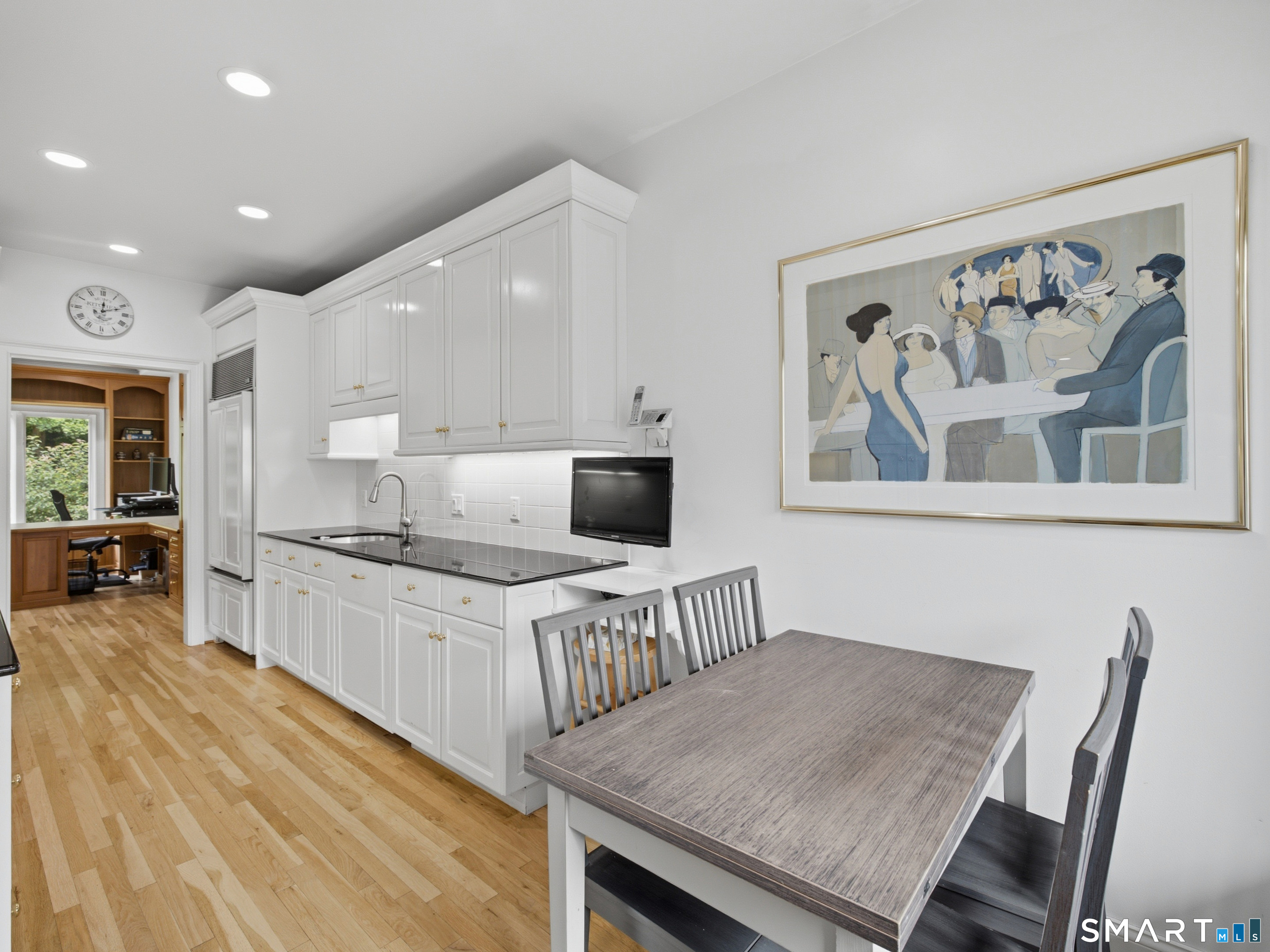 2 Shirecrest Avon CT 06001