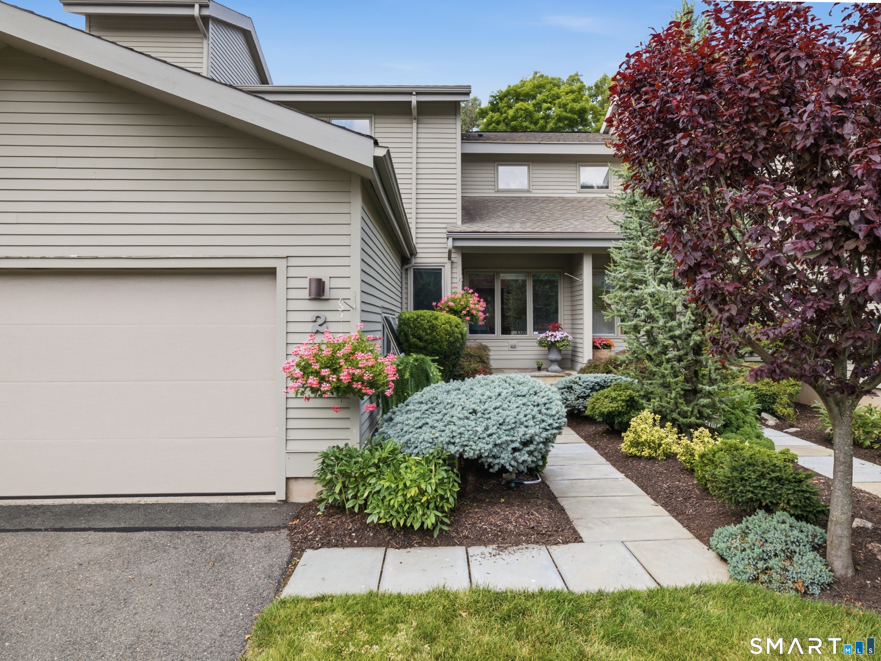 2 Shirecrest Avon CT 06001