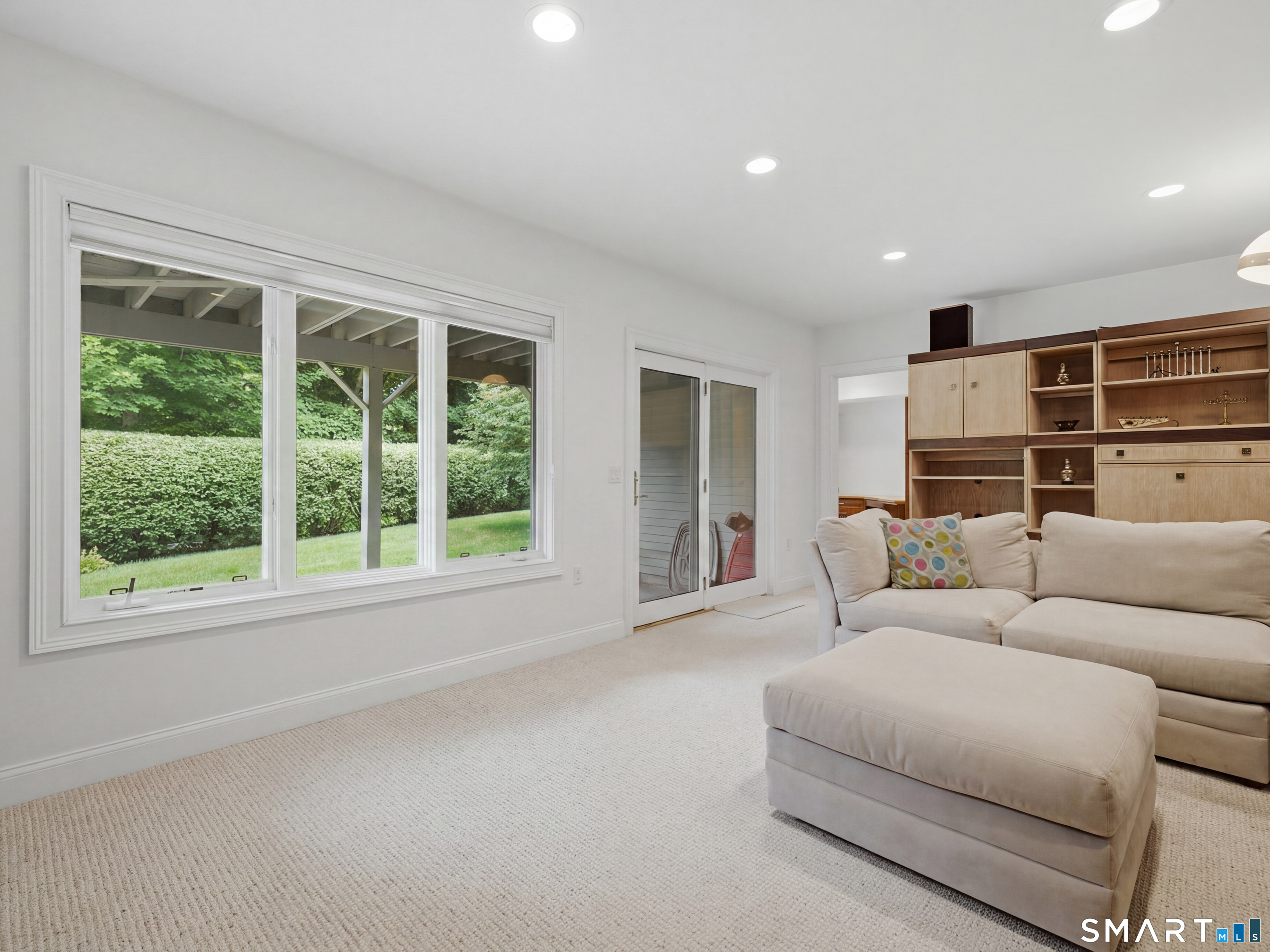 2 Shirecrest Avon CT 06001