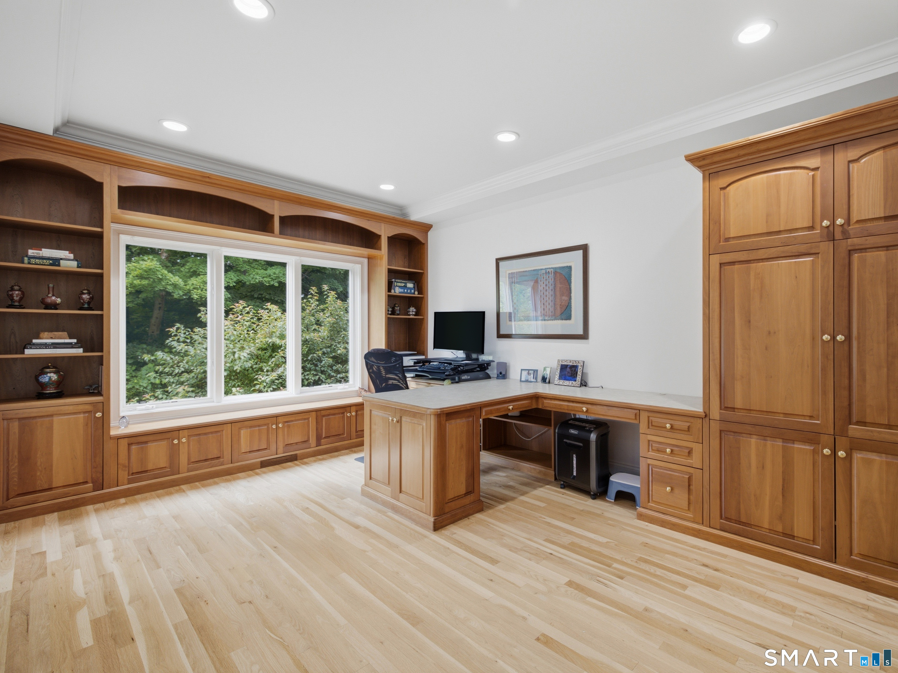 2 Shirecrest Avon CT 06001