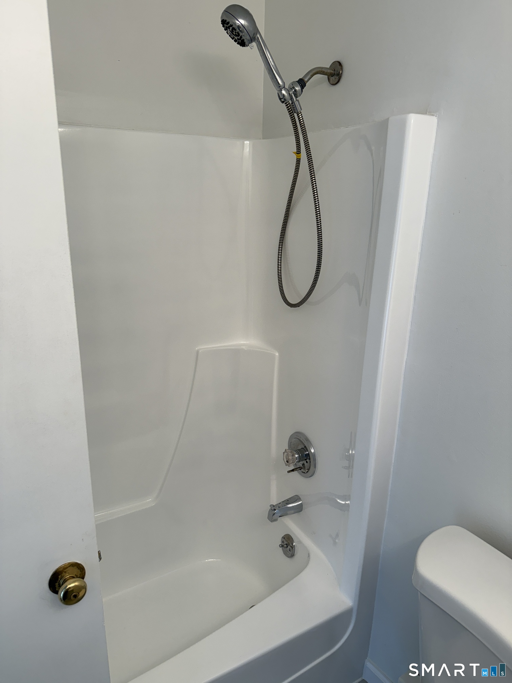 69 Ameridge Drive Bridgeport CT 06606