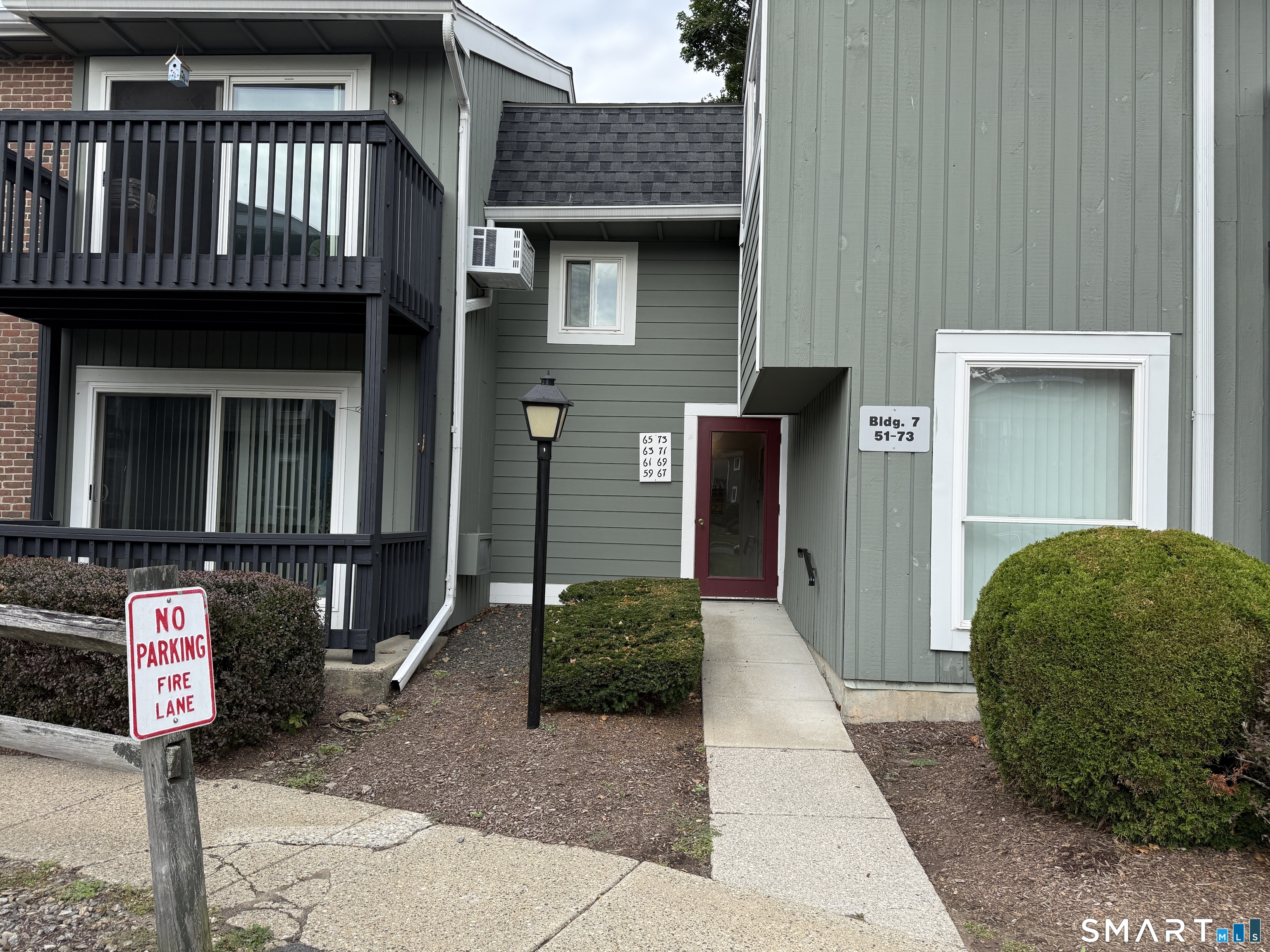 69 Ameridge Drive Bridgeport CT 06606