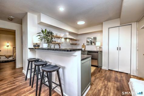215 Beach Street West Haven CT 06516