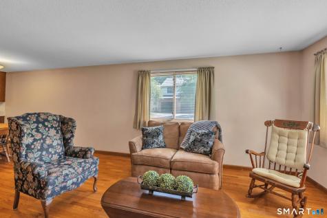 17 Oak Forest Drive Manchester CT 06040