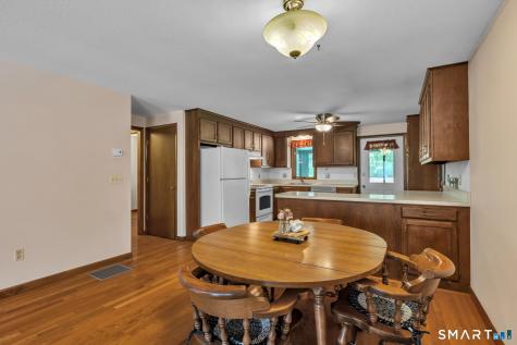 17 Oak Forest Drive Manchester CT 06040