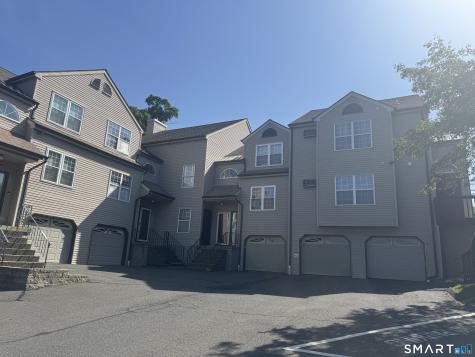 782 Oronoke Road Waterbury CT 06708