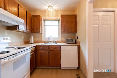 65 Oak Ridge Drive Windsor Locks CT 06096