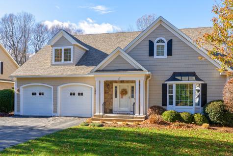 17 Autumn Lane Glastonbury CT 06033