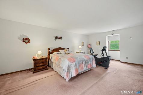 48 Green Avenue New Canaan CT 06840