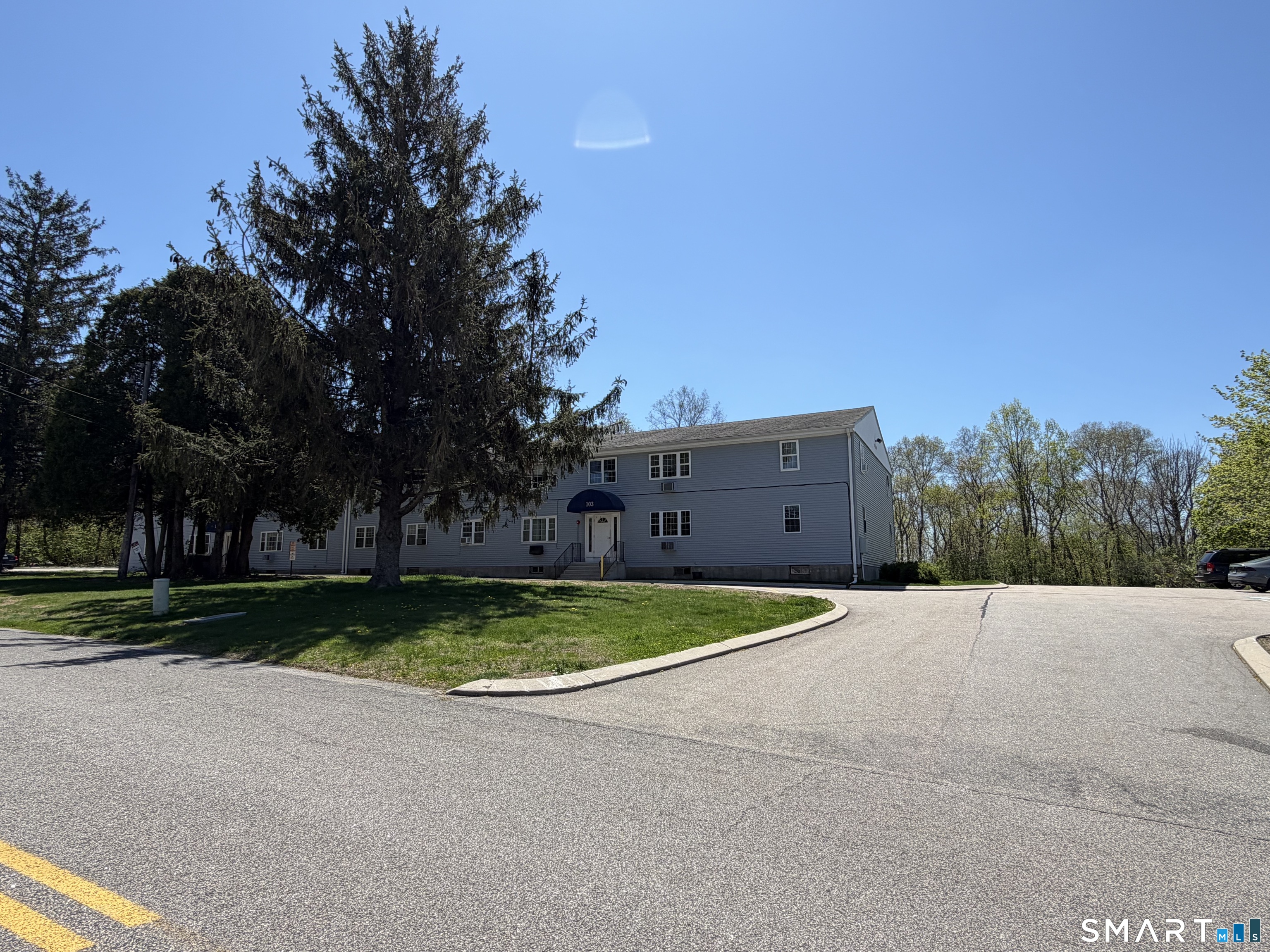 105 Horse Pond Road Salem CT 06420