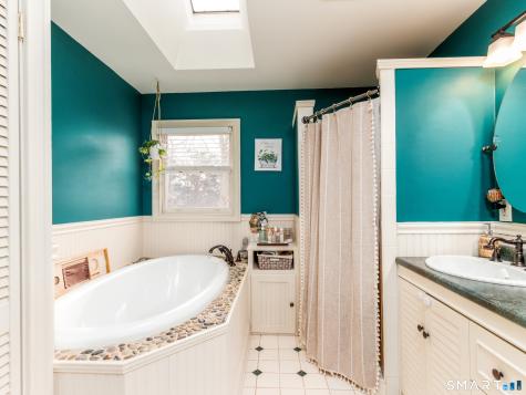344 Main Street Wallingford CT 06492