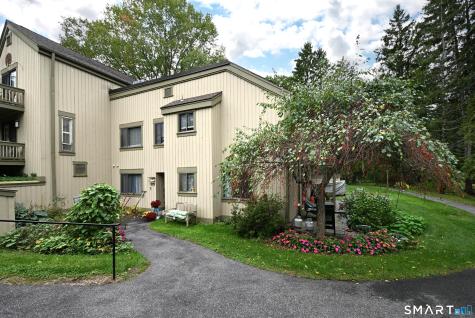 496 Heritage Village Southbury CT 06488
