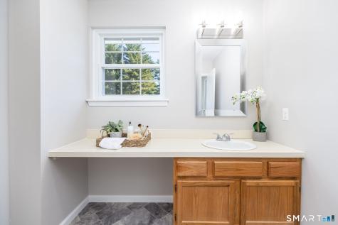190 Tomlinson Avenue Plainville CT 06062