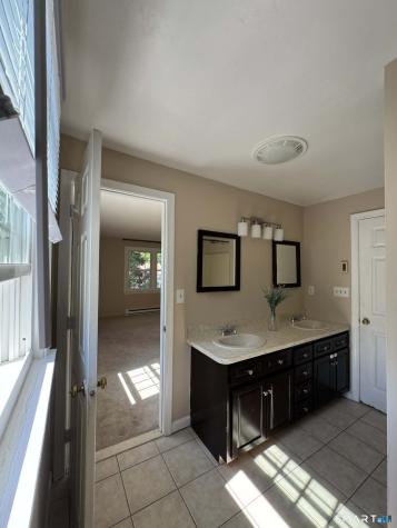 10 Countryside Lane Middletown CT 06457