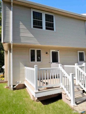10 Countryside Lane Middletown CT 06457