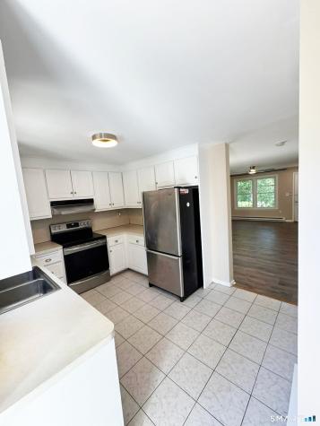 10 Countryside Lane Middletown CT 06457