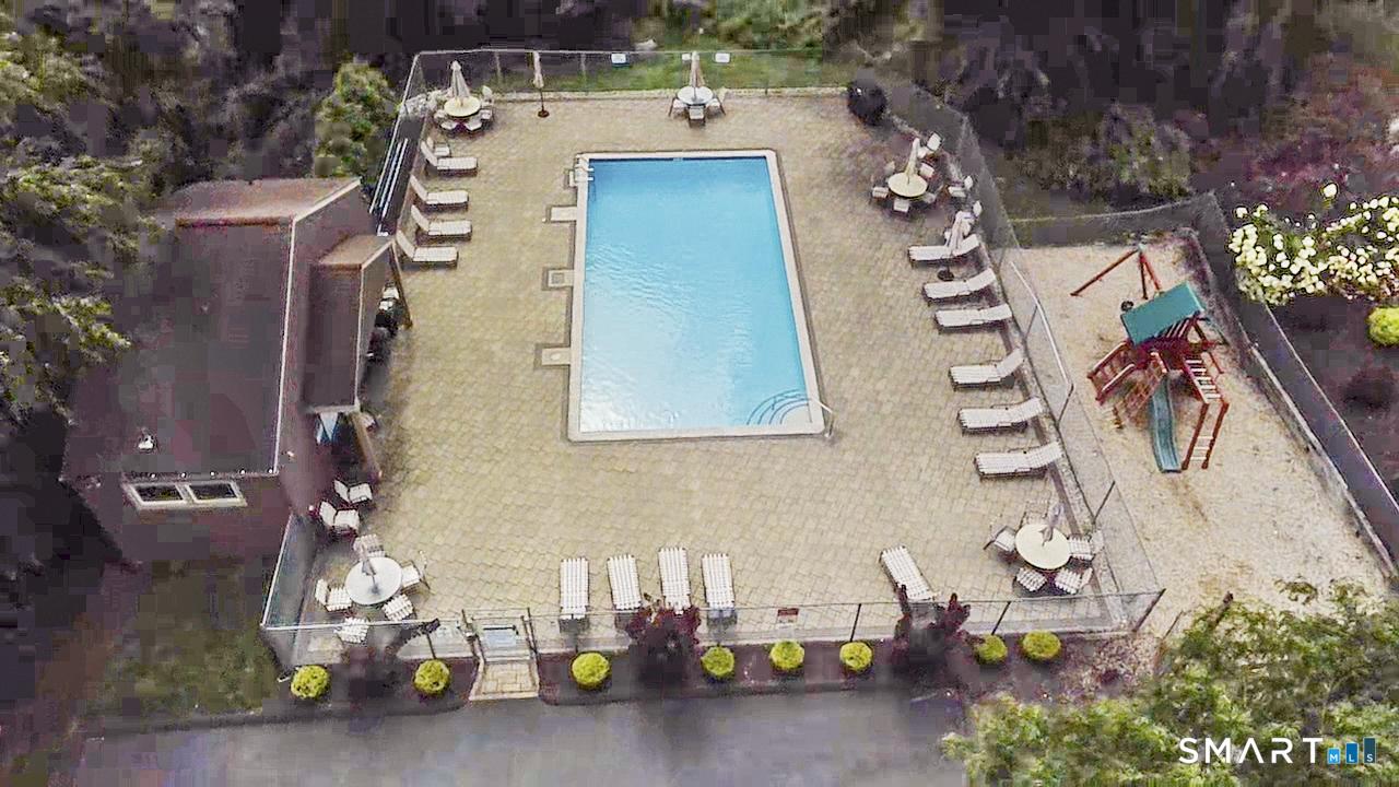 166 Old Brookfield Road Danbury CT 06811