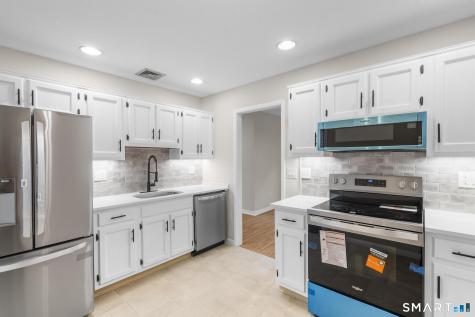 166 Old Brookfield Road Danbury CT 06811