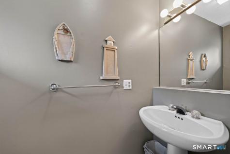 233 Mansfield Grove Road East Haven CT 06512