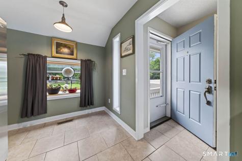 233 Mansfield Grove Road East Haven CT 06512