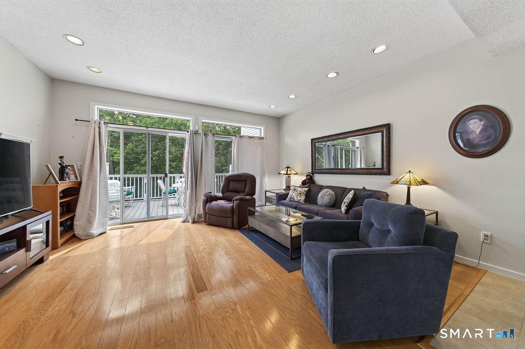 233 Mansfield Grove Road East Haven CT 06512