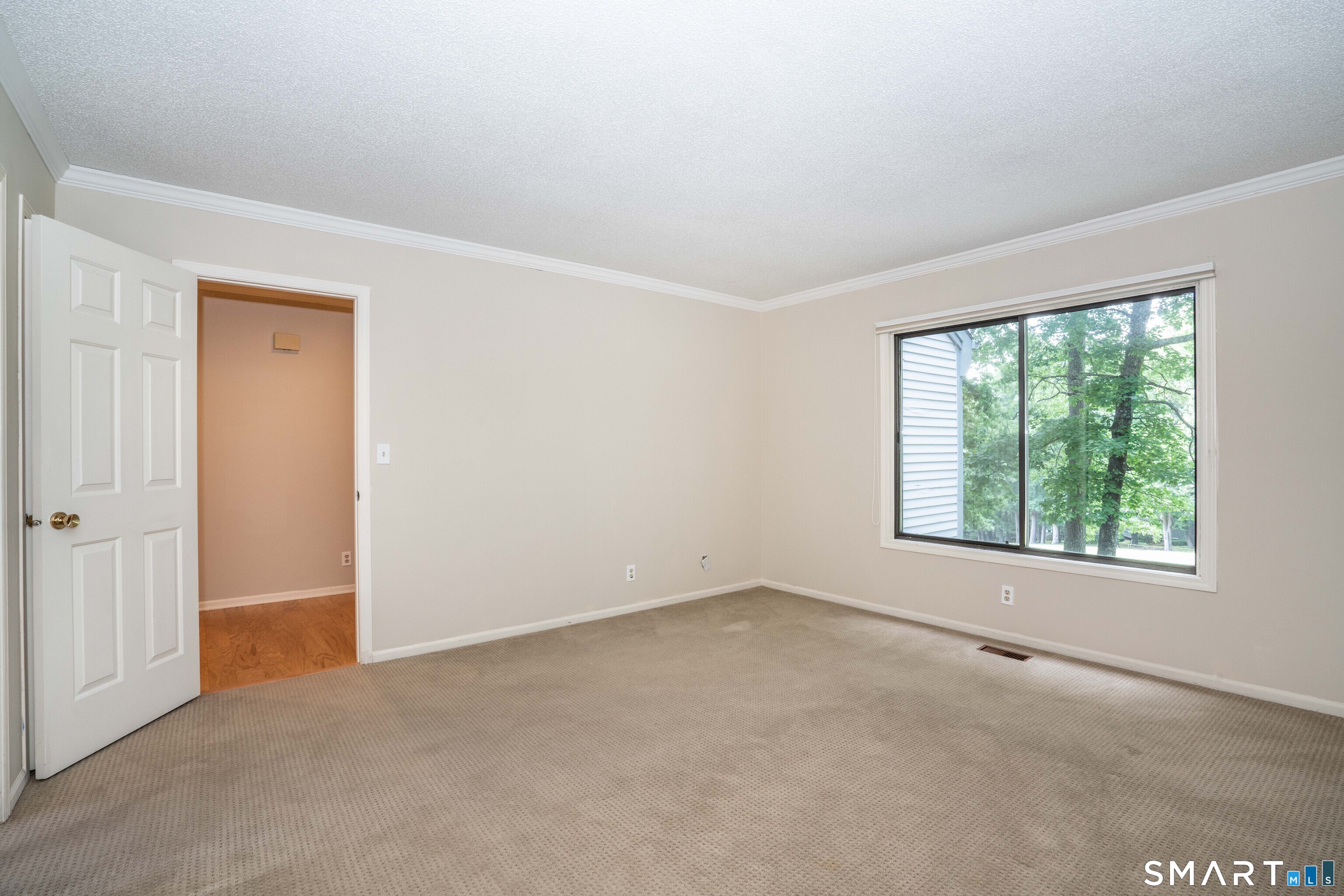 11 Strathmore Lane Avon CT 06001