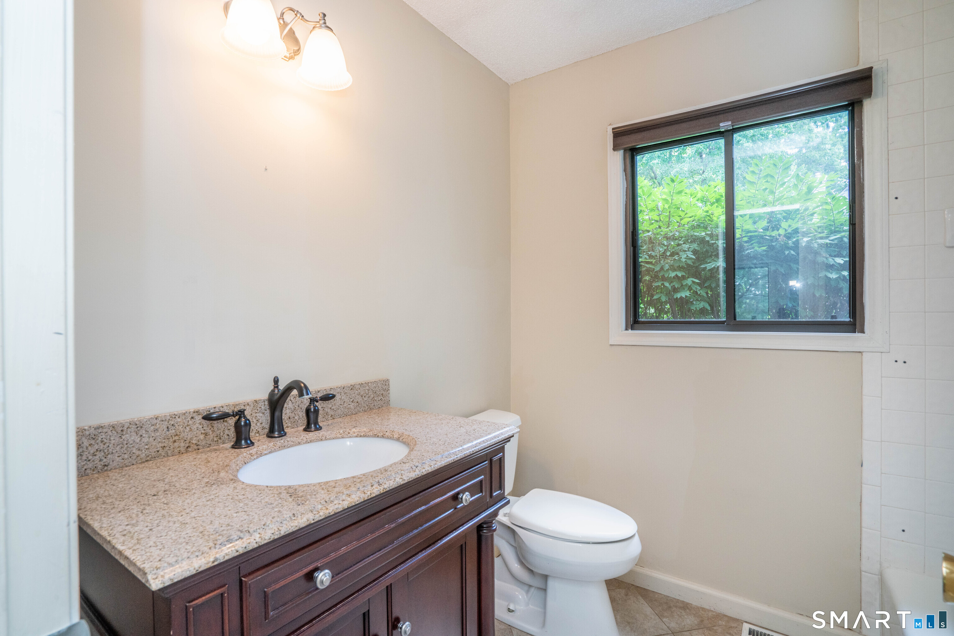 11 Strathmore Lane Avon CT 06001