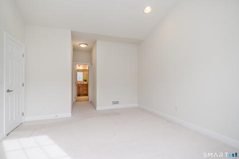 23 Woods Lane Newtown CT 06470