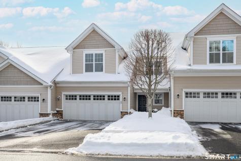 23 Woods Lane Newtown CT 06470