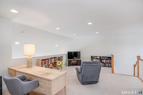 23 Woods Lane Newtown CT 06470