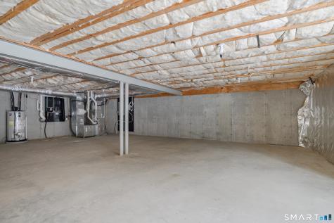 23 Woods Lane Newtown CT 06470