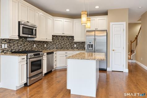 19 Orwich Court Danbury CT 06810