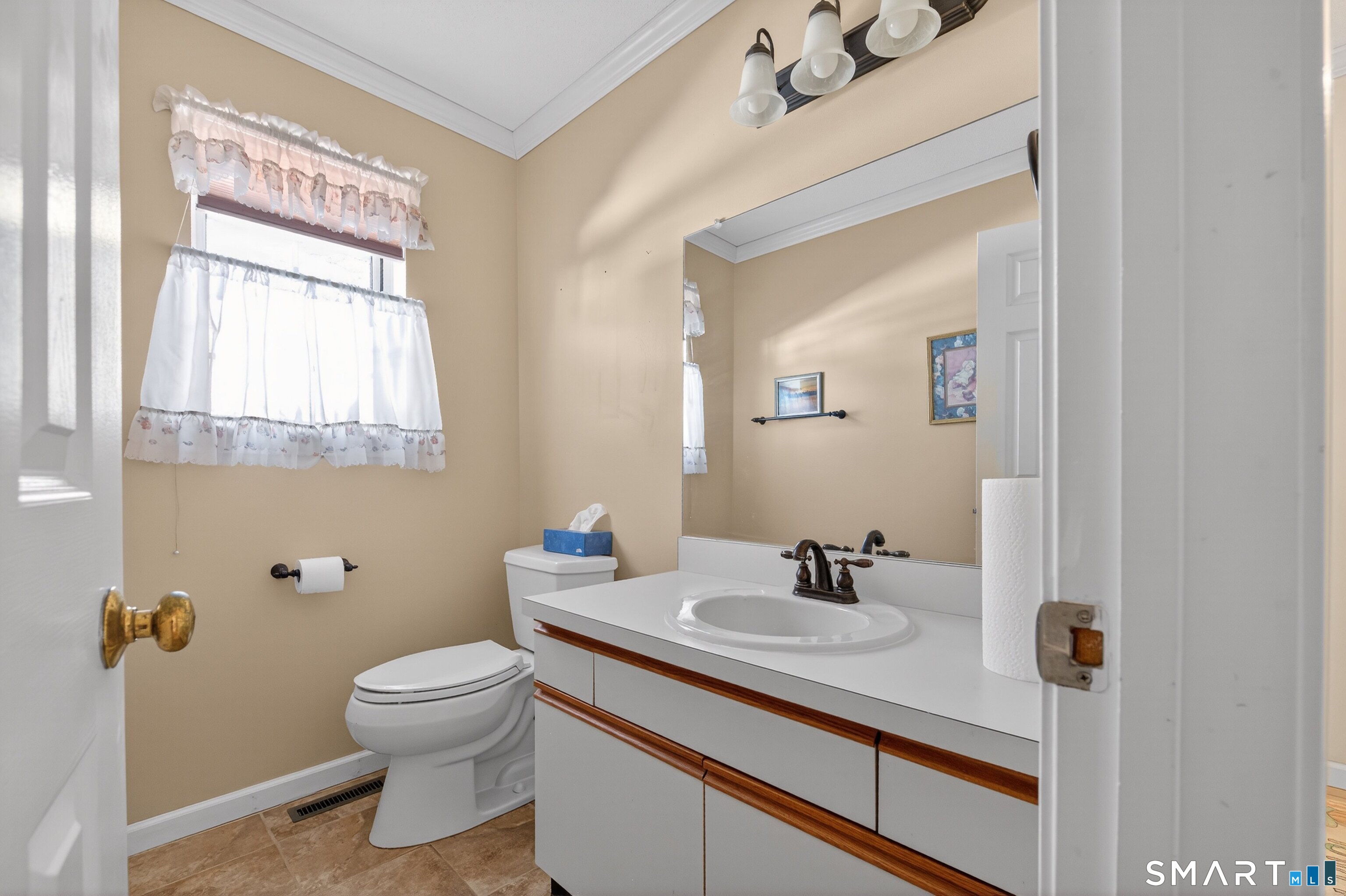 23 Chatsworth Road Granby CT 06035