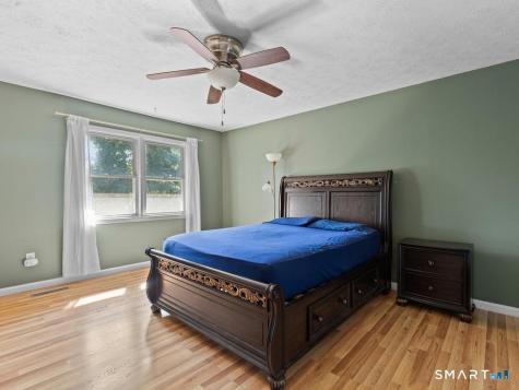 124 Lakeside Drive Bristol CT 06010