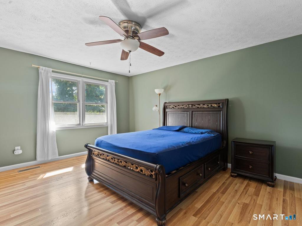 124 Lakeside Drive Bristol CT 06010